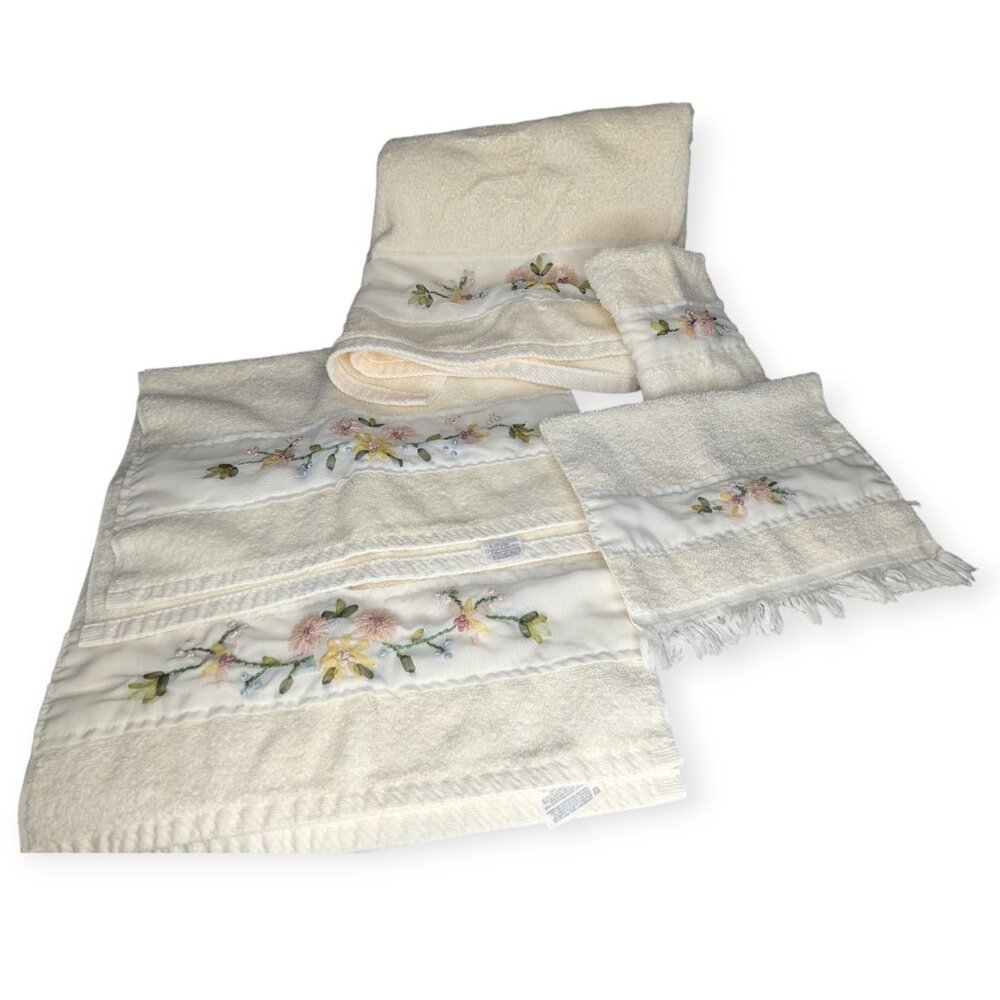 Vintage Saturday Knight Ltd 100% Cotton Ribbon Floral Embroidered Towel Group 6